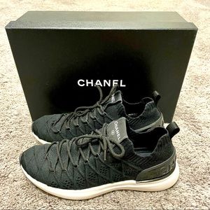 CHANEL Sneakers